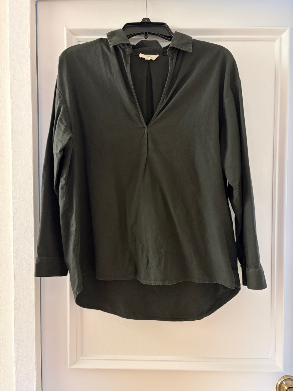 Women's Dark Green Long-Sleeve V-Neck Collared Top